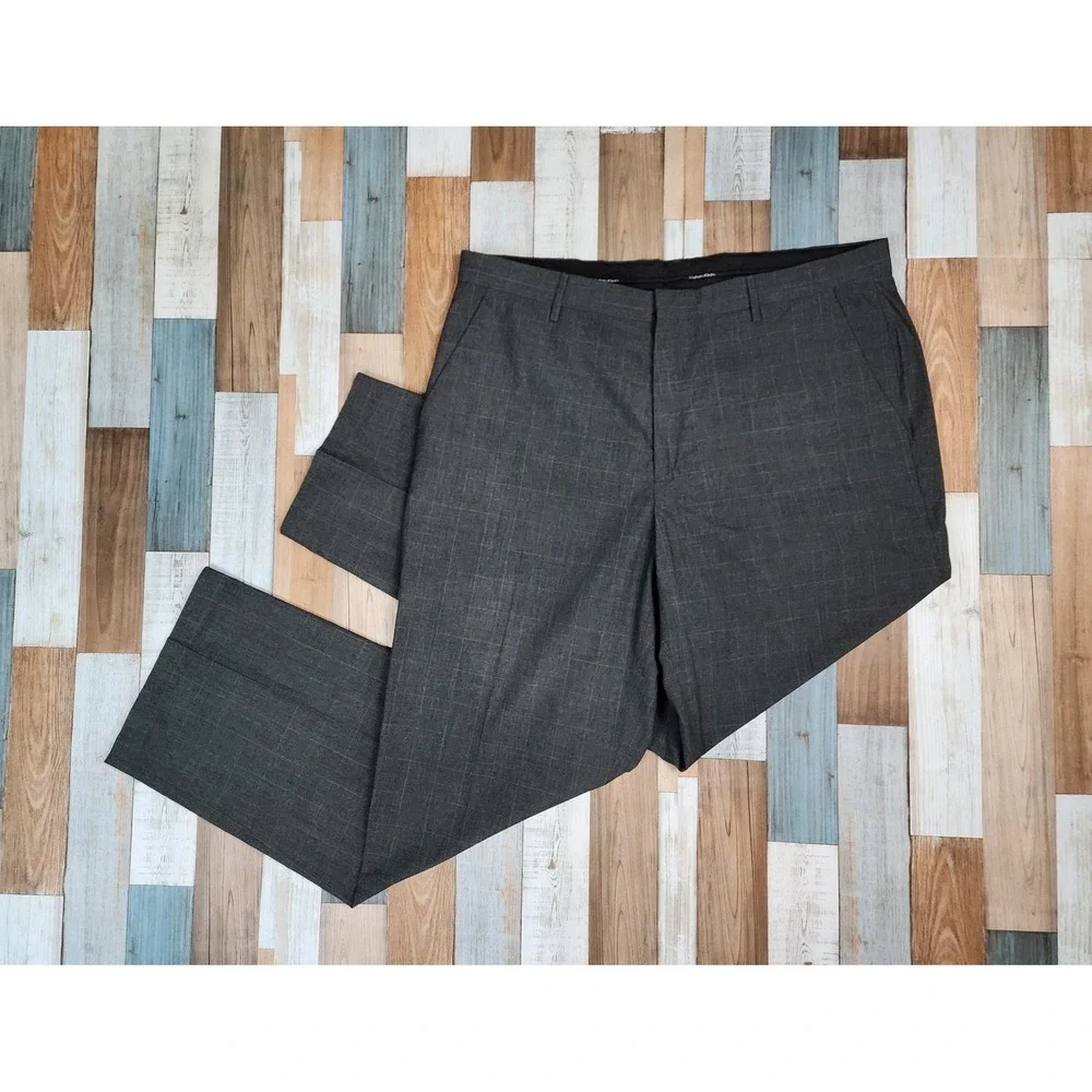Calvin Klein Mens Gray‎ Formal Dress Pants Slim Fit Straight Leg Size 38 x 32